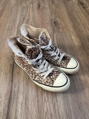 Converse Leopard Print High-Top Sneakers - Beige and Black